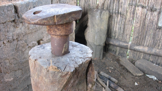 Giang A Dia bewahrt traditionellen Schmiedehandwerksberuf in Hong Ngai